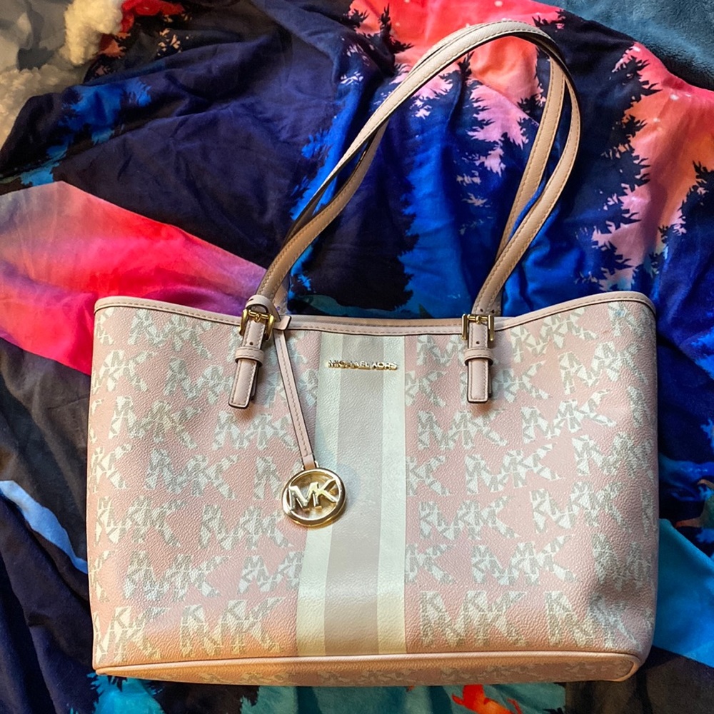 Michael Kors purse